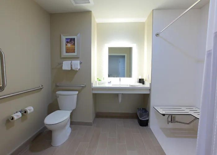 Hotel Express Sw - I-94 Medical Center By Ihg Fargo