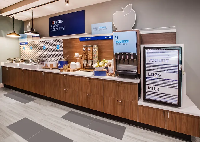 Express Sw - I-94 Medical Center By Ihg Hotel 2*