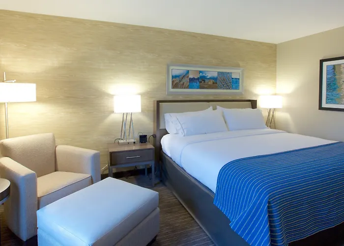 Express Sw - I-94 Medical Center By Ihg Fargo