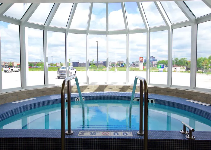 Hotel Express Sw - I-94 Medical Center By Ihg Fargo